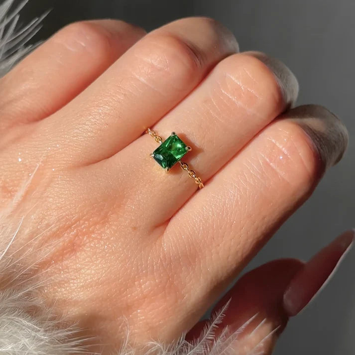 Emerald Love – Anello Regolabile con Pietra Verde Smeraldo